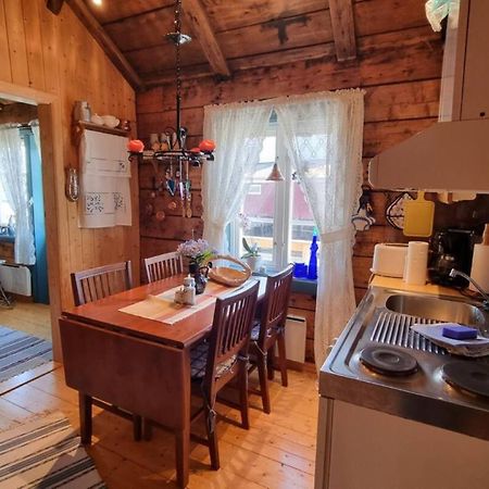 Koselig Rorbu Pa Tind Villa Sørvågen Buitenkant foto