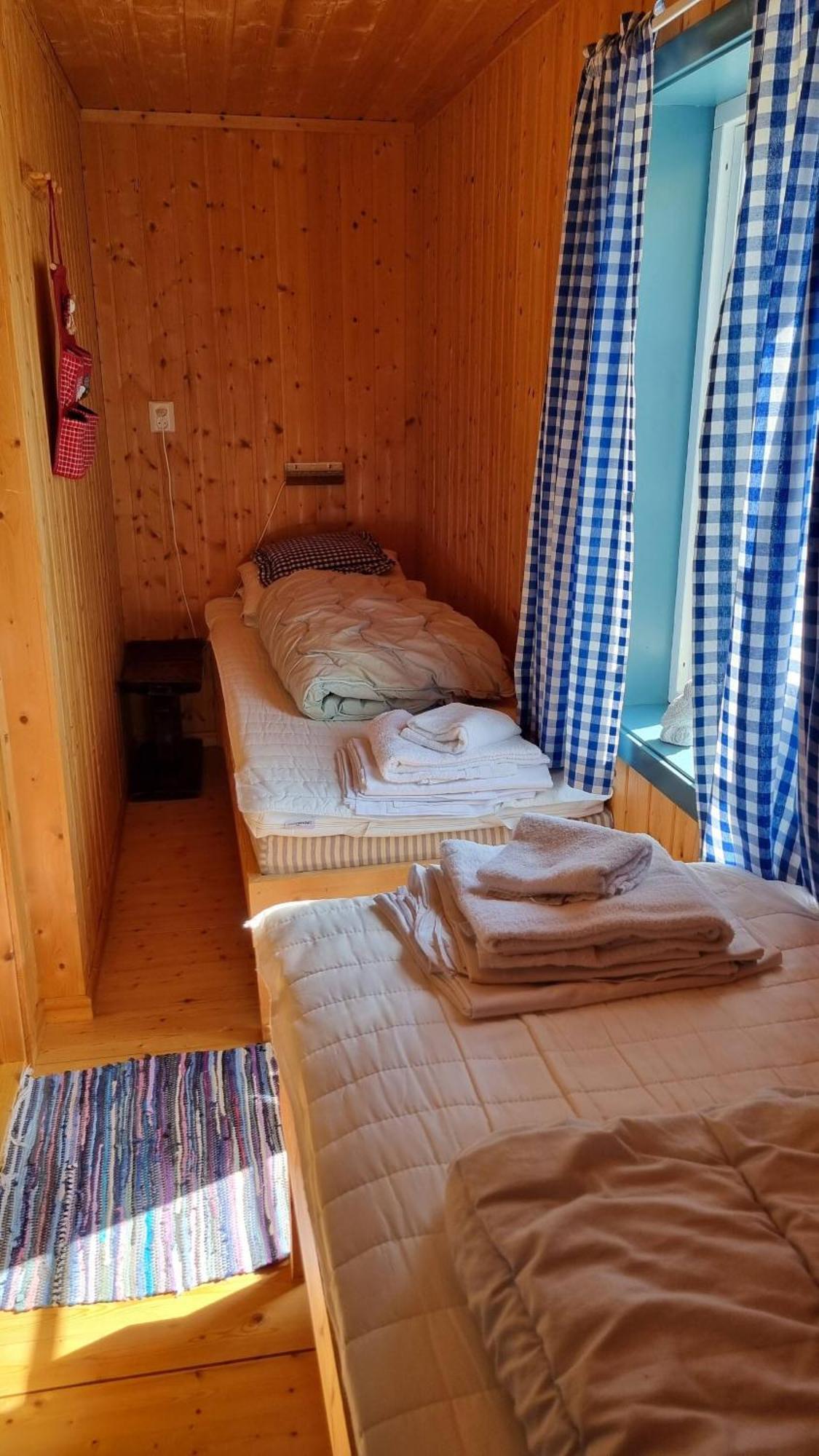 Koselig Rorbu Pa Tind Villa Sørvågen Buitenkant foto